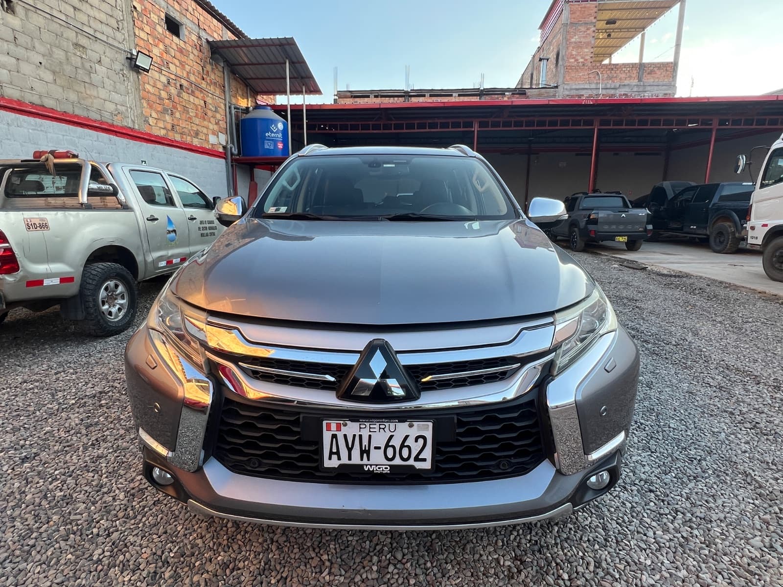 Mitsubishi Montero 2017